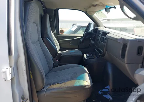 2005 Chevrolet Express из США, поврежденный, VIN 1GCFG15X851193419